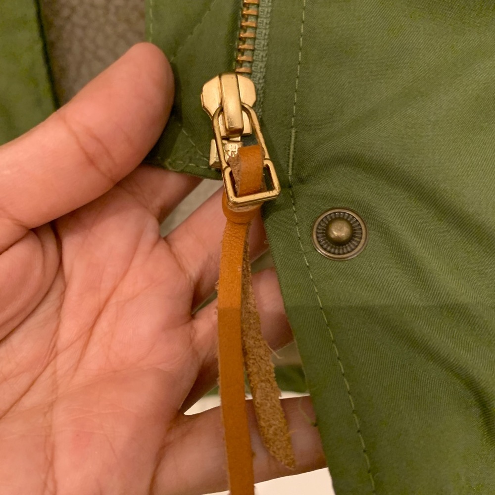 SOLD Levi’s Fishtail Parka XSmall - Picture 9 of 12